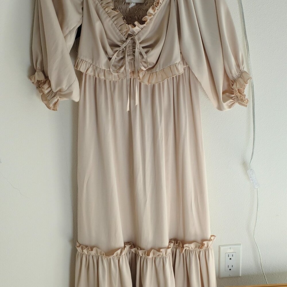 OVERTHESEA Off-Shoulder Crop Top and Maxi Skirt Beige Set - Picture 8 of 11